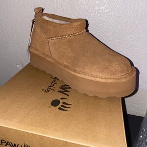 New bearpaw retro shorty boots